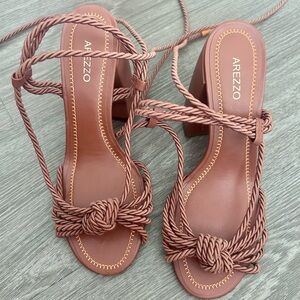 New Arezzo Brazilian sandals